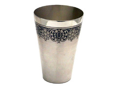 Серебряный стакан для воды «Ежевика»